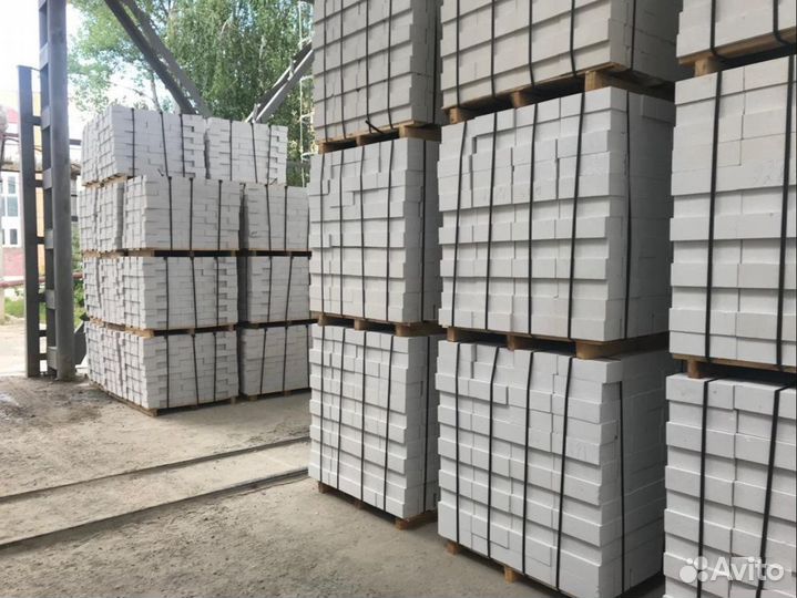 Кирпич силикатный белый трехпустотный