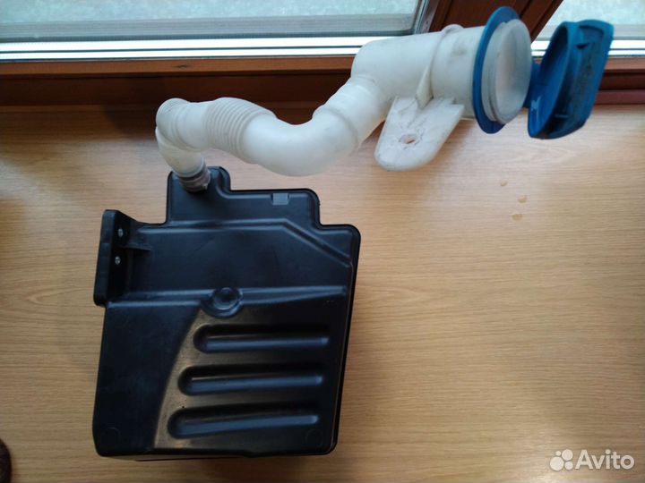 Бачок омывателя шкода