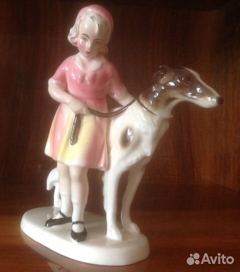 Статуэтка Девочка с борзой Hertwig Германия 1950-е