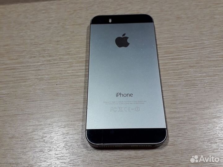 iPhone 5S, 16 ГБ