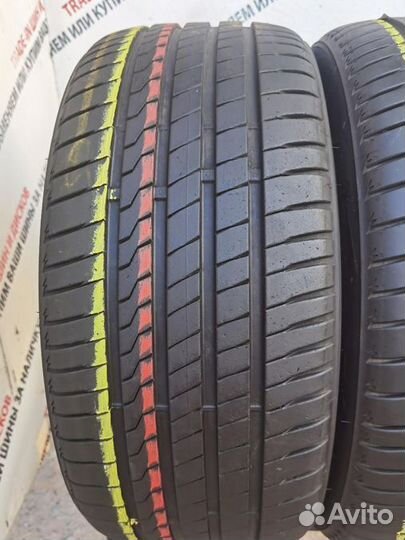 Firestone Roadhawk 215/40 R17