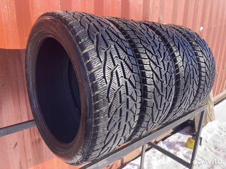 Tigar Winter 245/45 R18 100V