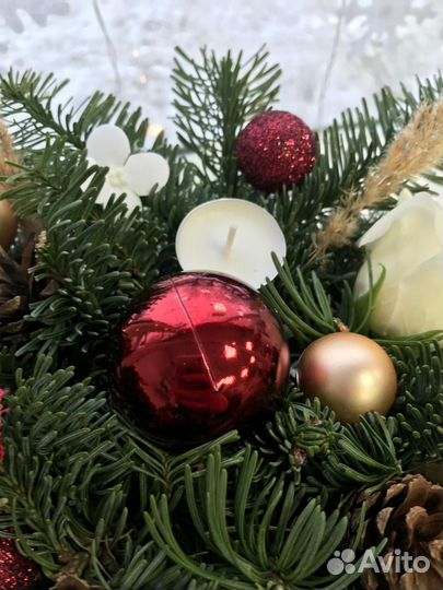 Новогодняя композиция из ели с нобилисом