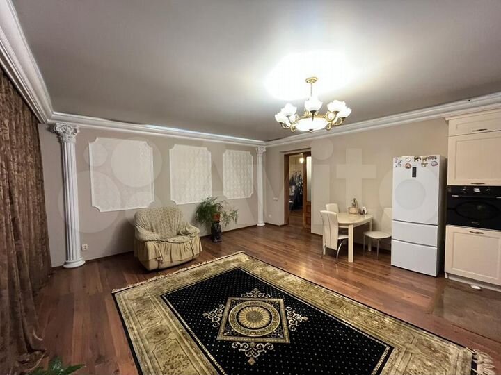 3-к. квартира, 104 м², 4/4 эт.