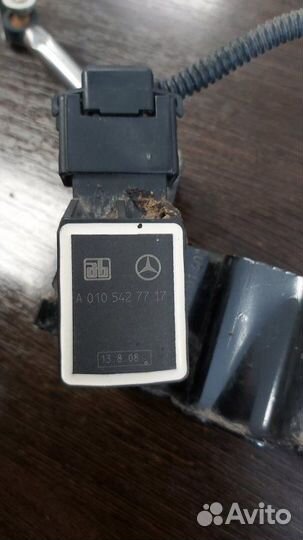 Датчик положения кузова Mercedes S 500 4Matic W221