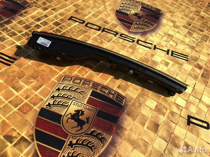 Porsche Panamera 2 фонарь задний правый