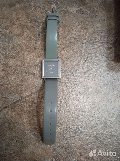 Часы женские Romanson DL 2133lllwgr