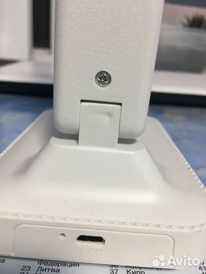 LED настольная лампа с аккумулятором