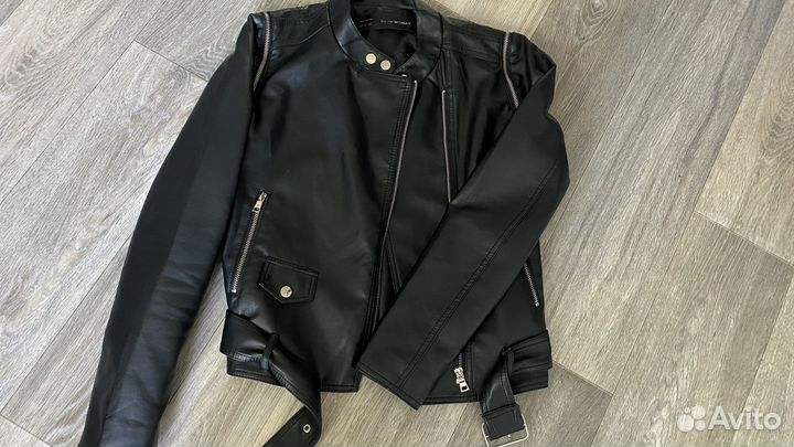 Джинсы, куртка, костюм