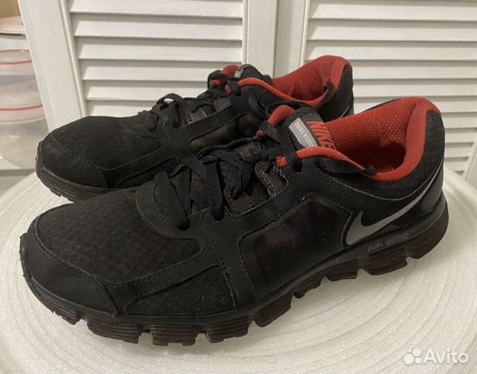 Кроссовки 43-44 Nike Dual Fusion ST2