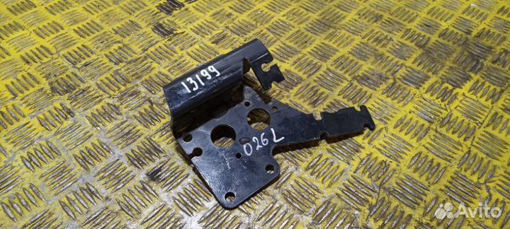 Кронштейн крепления проводки левый Man Tga Tgs Tgx