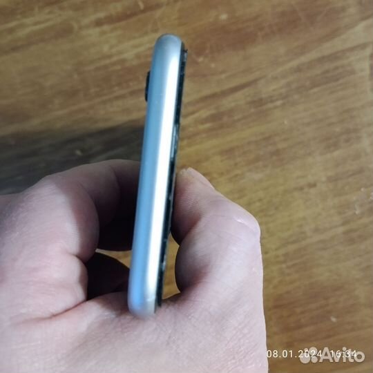 iPhone 6S, 32 ГБ