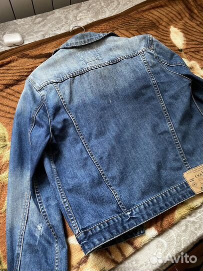 Джинсовая куртка