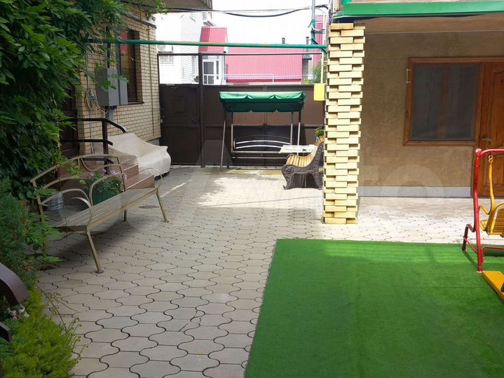 Комната 25 м² в > 9-к., 2/2 эт.