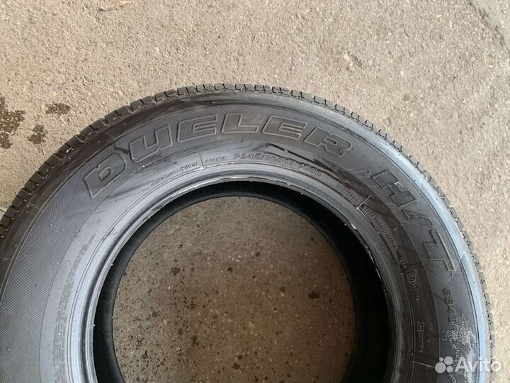 Bridgestone Dueler H/T 245/70 R17