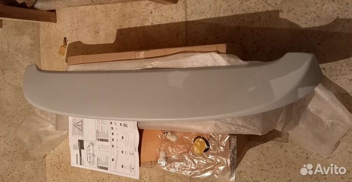 Спойлер задний nissan tiida хэтчбек