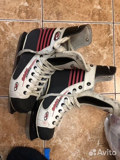 Коньки хоккейные 47 размер