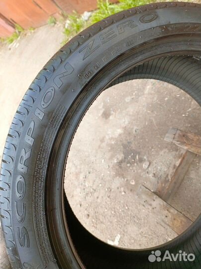 Pirelli Scorpion Zero Asimmetrico 275/40 R20 106Y