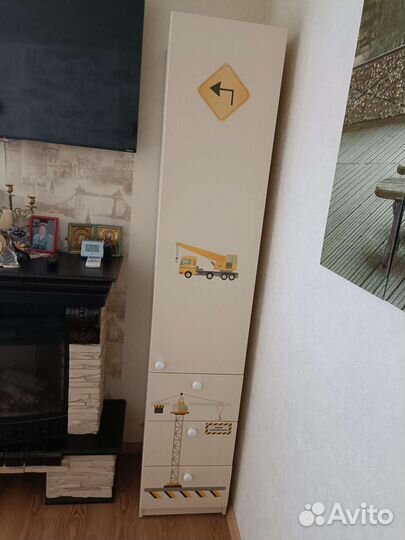 Детская мебель. Кровать+шкаф+полка