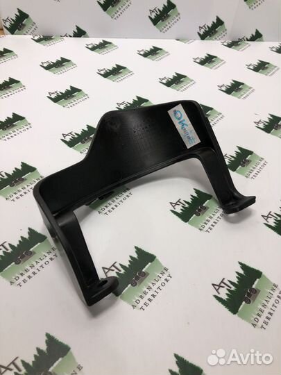 Защита суппорта правая cforce 400L