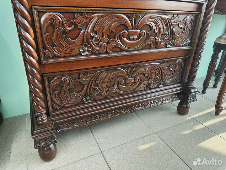 Комод из массива 