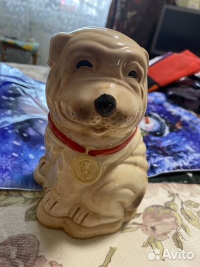 Копилка в виде собаки из глины