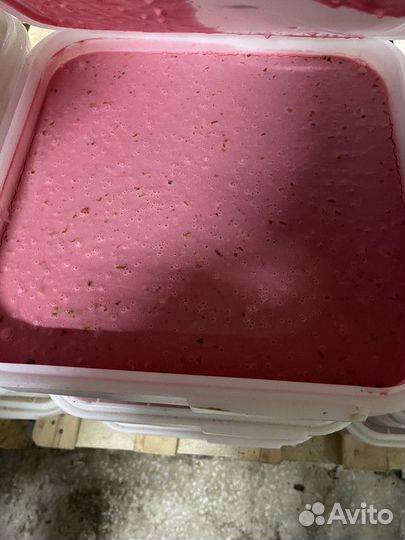 Оптом крем-мед со вкусом клубники