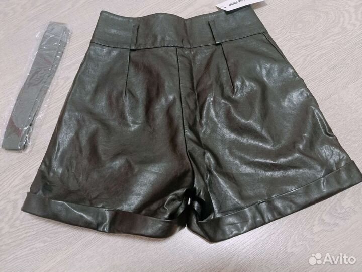 Шорты кожаные