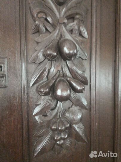 Старинный буфет