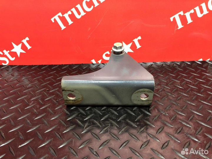 Кронштейн амортизатора кабины Daf XF106