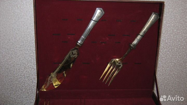 Столовый набор из серебра 84, 800, 875 пр