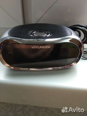 Радиочасы hyundai