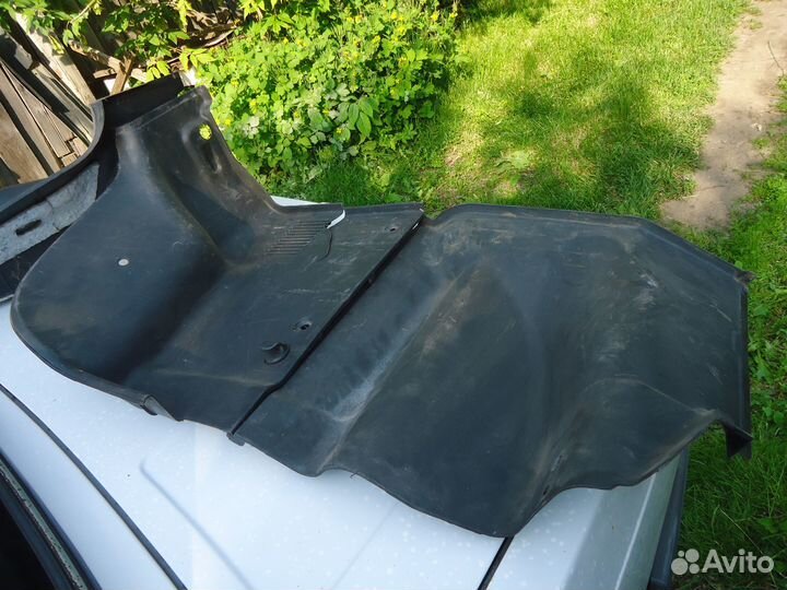 Внутренняя облицовка багажника Хюндай Акцент Тагаз