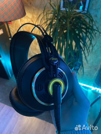 Наушники akg 240 studio