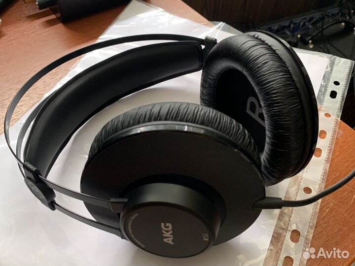 Наушники akg k52