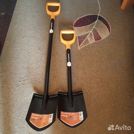 Лопата fiskars (plantic Terra)