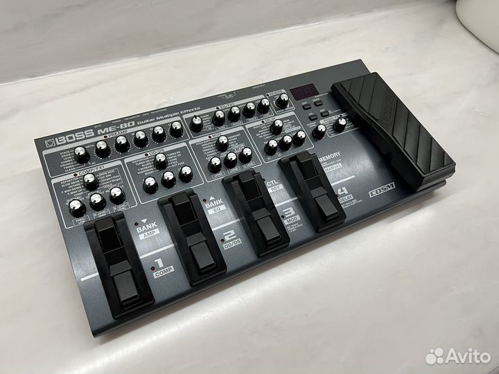 Гитарный процессор boss ME-80
