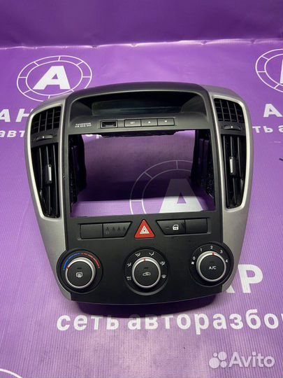 Блок климат контроля передний Kia Ceed ED G4FC