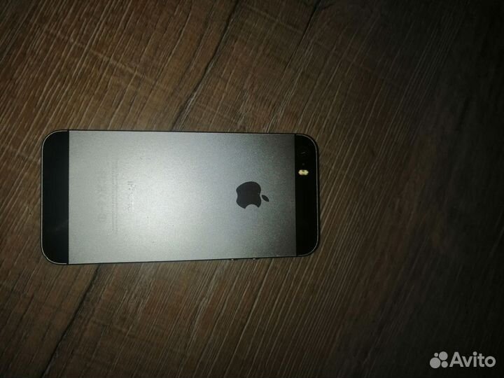 iPhone 5S, 16 ГБ