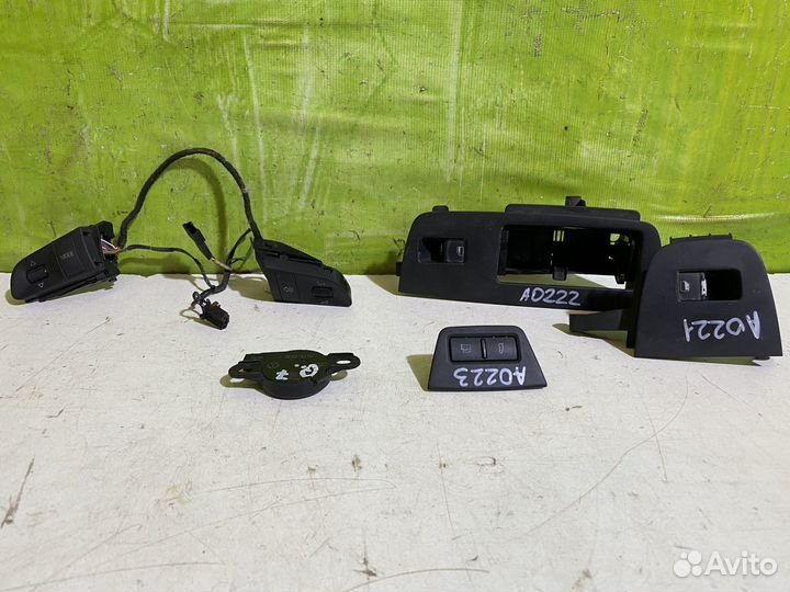 Кнопка руля стеклоподъемника Audi A4 A6 Q7