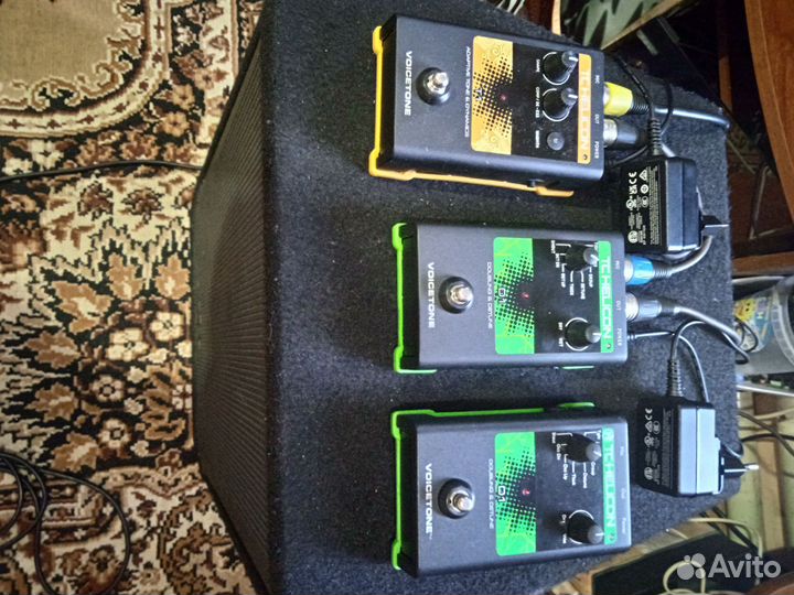 Вокальный гармонайзер TC helicon VoiceTone D1