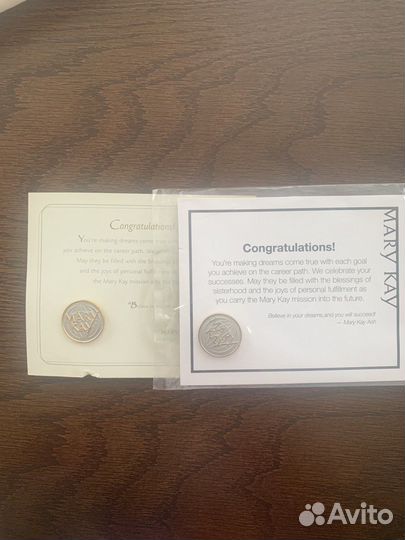 Значок Mary Kay новый