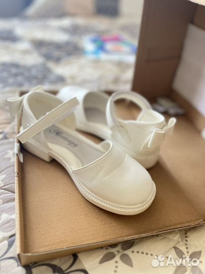 Босоножки для девочки