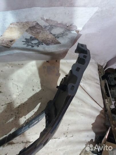 AudiQ7 20- S-Line Бампер Передний 24025