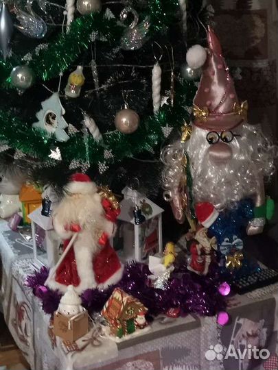 Дед мороз под елку