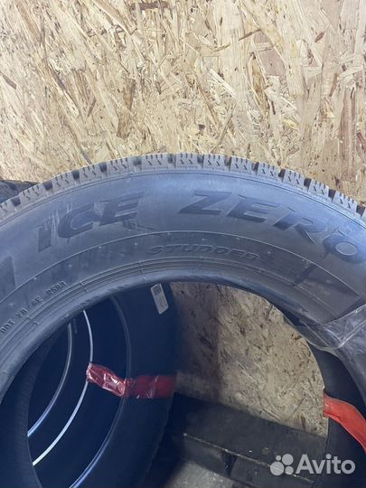 Pirelli Ice Zero 225/65 R17 106T