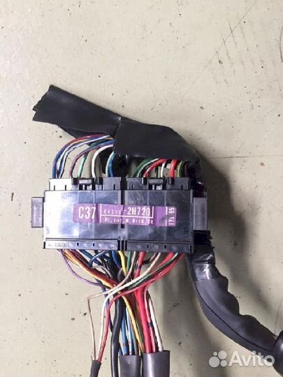 Блок подрулевых переключателей Toyota Corona AT190