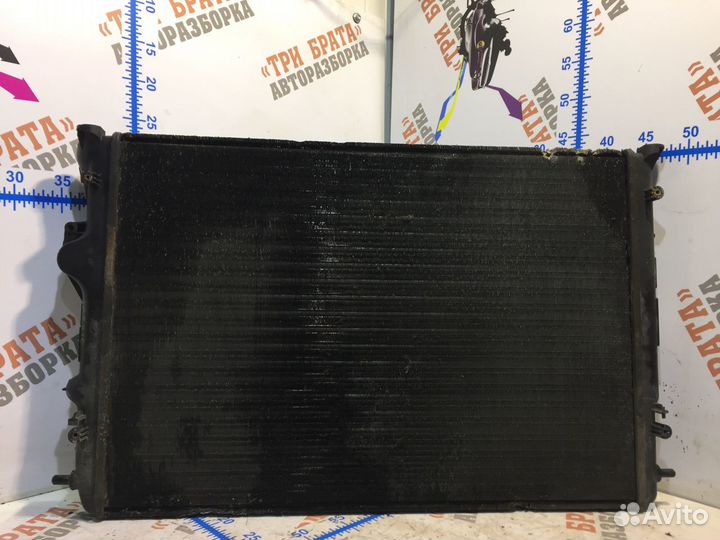 Рено Сценик Радиатор охлаждающей жидкости