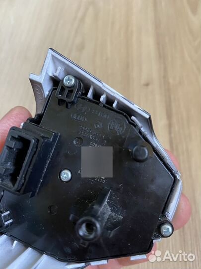 Блок кнопок в руль Kia Rio 4