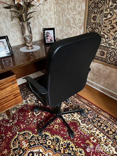 Компьютерное кресло